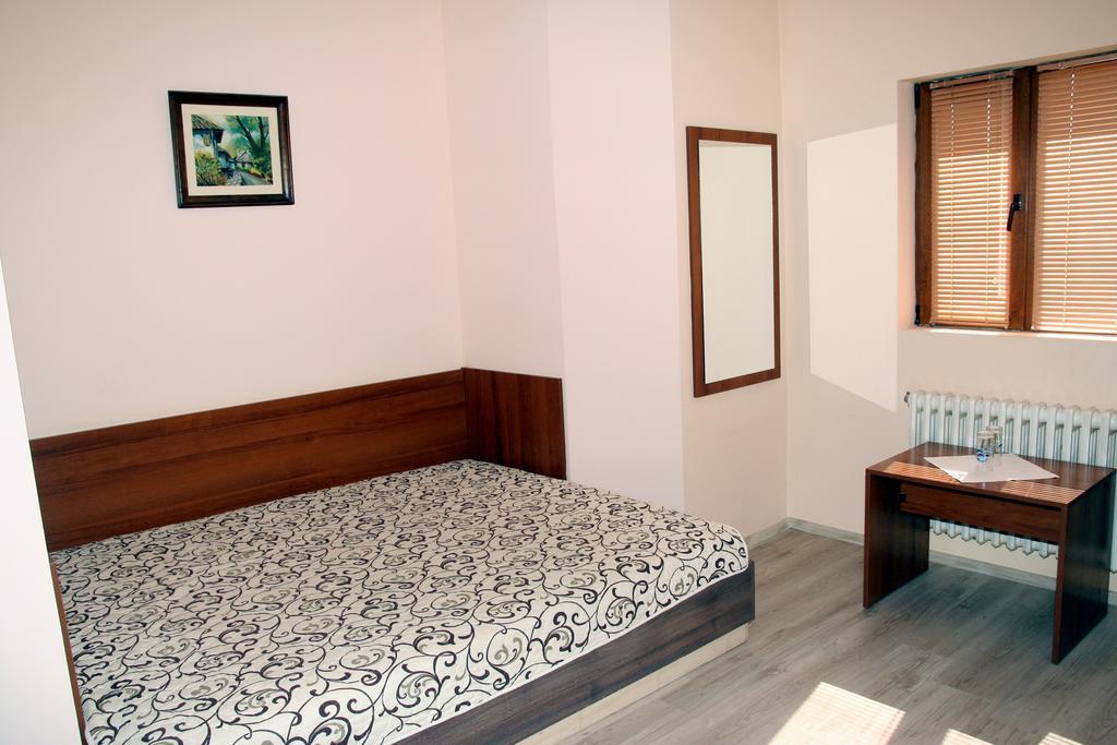 Interrum Hotel Razgrad Kamer foto